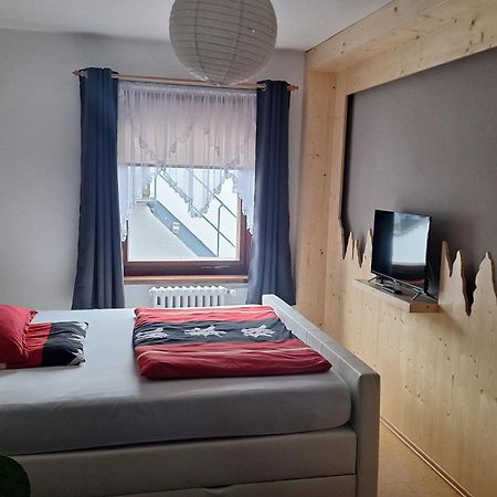 Ferienwohnung - Chayenne Apartment Mit 2 Schlafzimmern Klinga Dış mekan fotoğraf